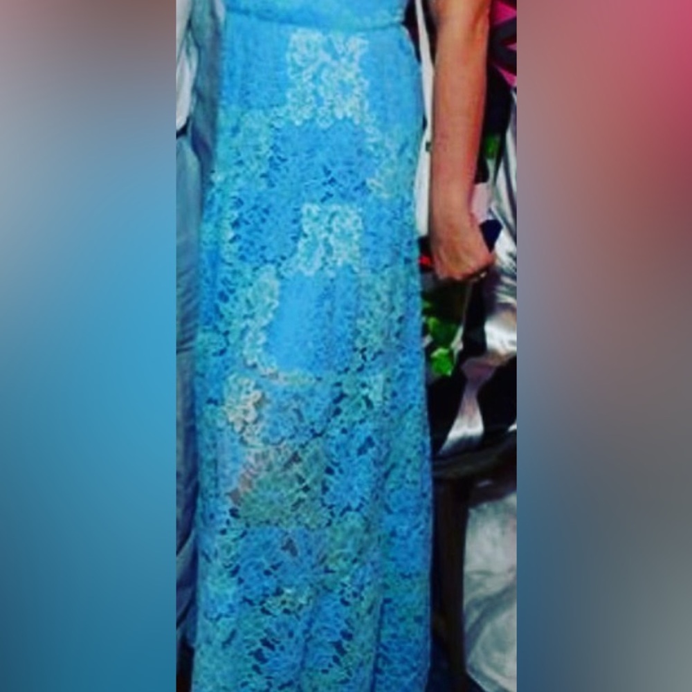 Dress the Population long blue lace dress medium. - Picture 4 of 4